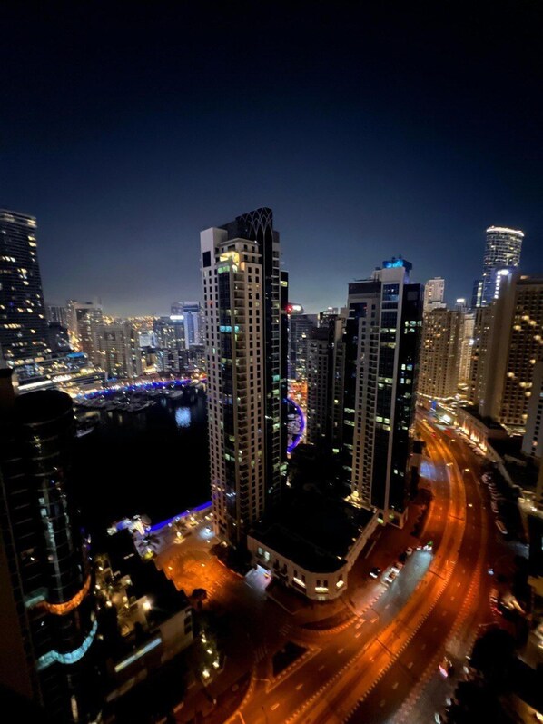 Exterior - Casa Nova (Dubai)