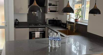 Welcome to Our Stunning Family Home in Coulsdon