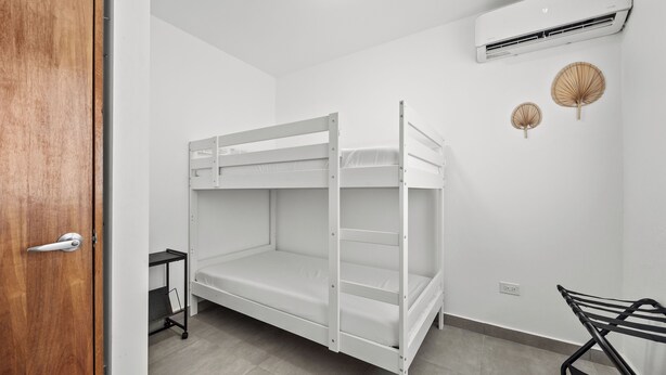 Apartment - Condado Steps From The Shoreline Restaurants (San Juan)