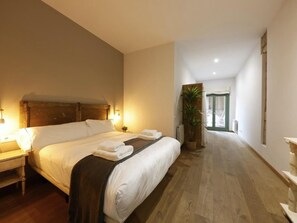 Silitysrauta/-lauta, internet, vuodevaatteet