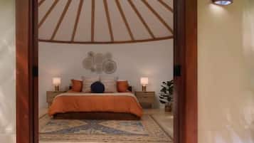 Tienda de campaña Deluxe, vista a la montaña | Ropa de cama de alta calidad, wifi gratis y ropa de cama