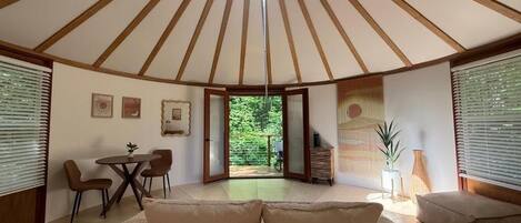 Lều Deluxe, quang cảnh núi | Bộ đồ giường cao cấp, truy cập Internet không dây miễn phí