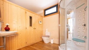 Bathroom - Stylish villa with private pool near the sea (Yaiza)