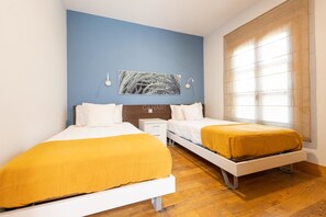 3 bedrooms, iron/ironing board, Internet, bed sheets