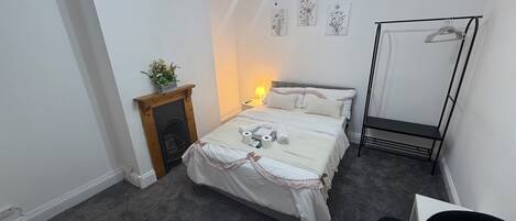 4 quartos, ferros/tábuas de passar roupa, Wi-Fi de cortesia