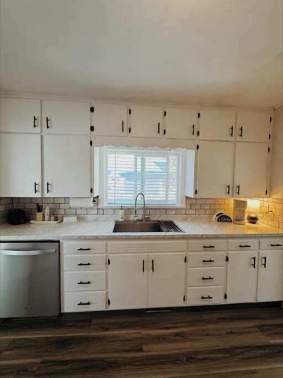 Cottage Retreat - 30+ Day Stays Welcome!