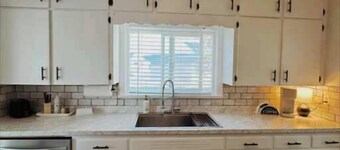 Cottage Retreat - 30+ Day Stays Welcome!