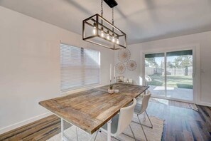 Dining - New Central OKC Home Near Integris & Lake Hefner (Oklahoma City)