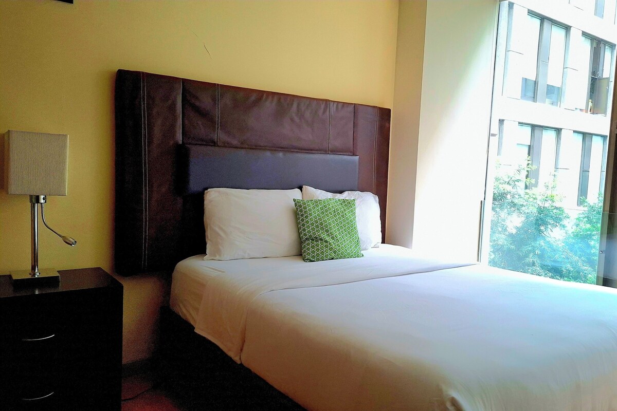 Departamento básico | Ropa de cama hipoalergénica y cortinas blackout 