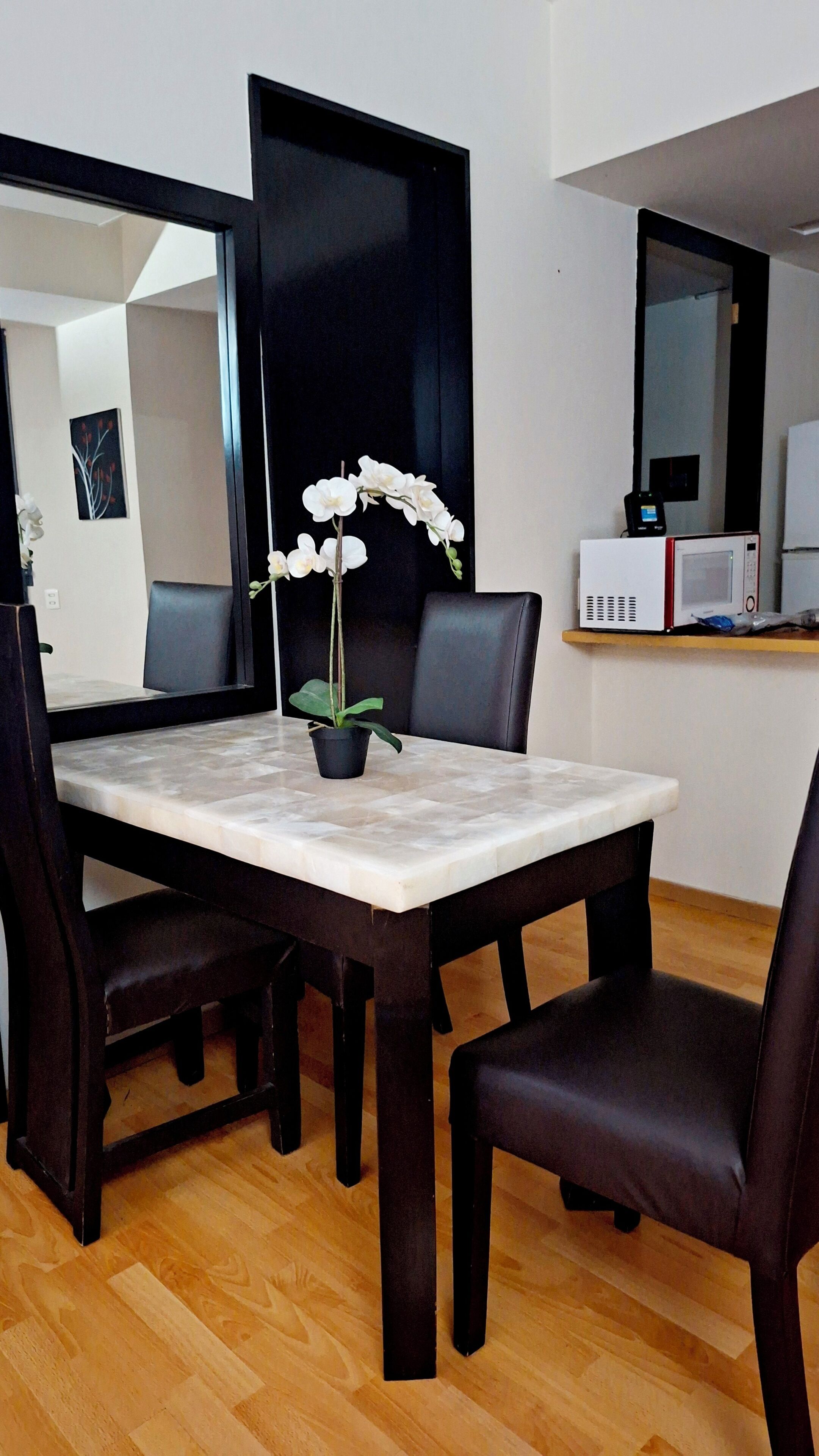 Traditional-Apartment, Gartenblick | Wohnbereich