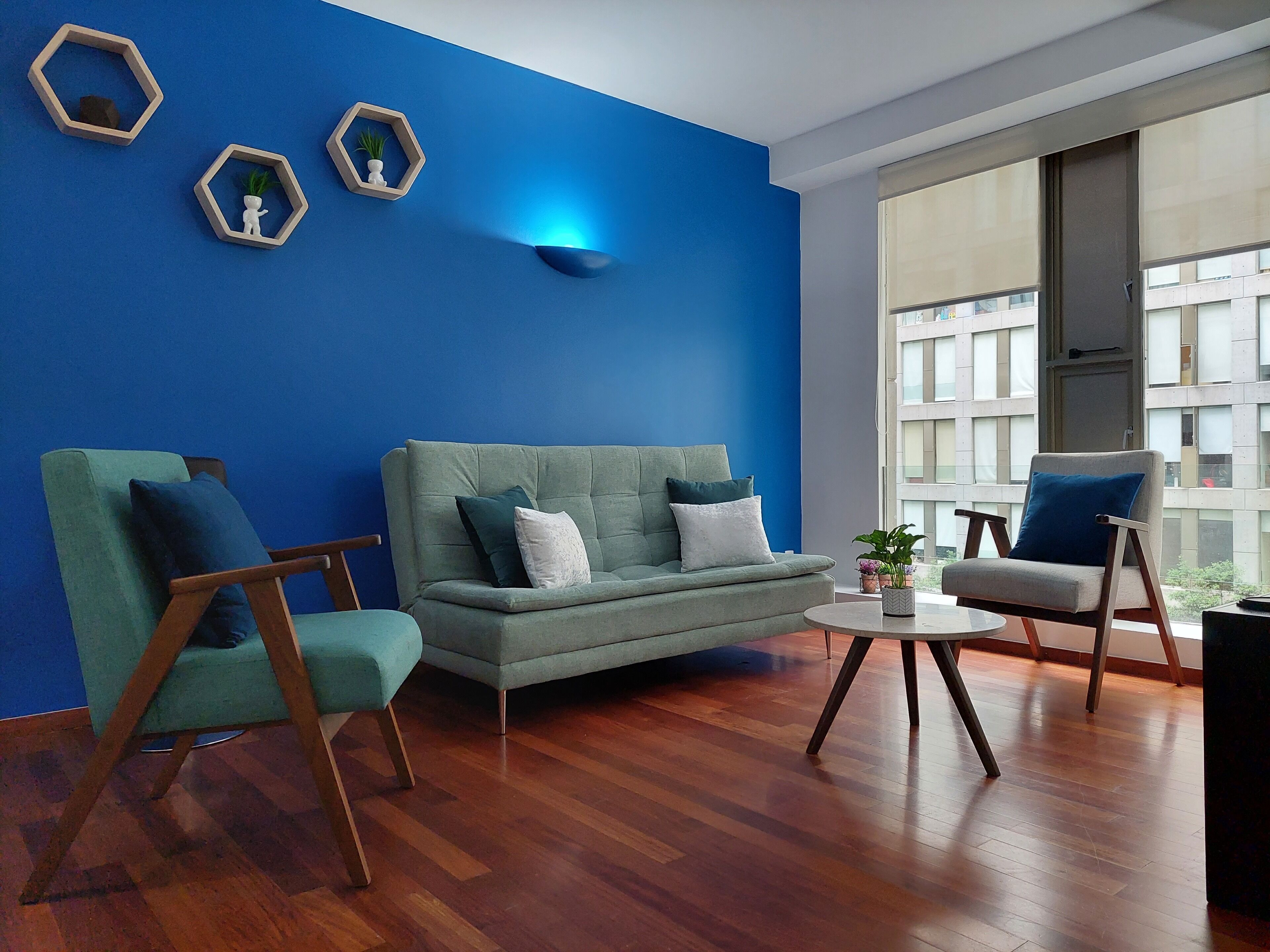 Luxury Apartment, Garden View | Living area