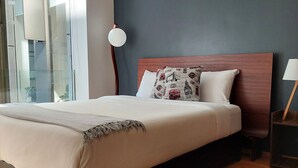 Biancheria da letto ipoallergenica, tende oscuranti, ferro/asse da stiro