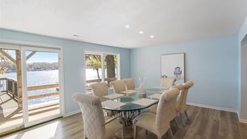 House, Multiple Beds, Patio (Happy Hour) | 7 bedrooms, individually decorated, individually furnished, bed sheets