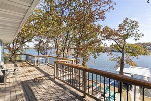 Maison, plusieurs lits, patio (Happy Hour) | Vue de la chambre