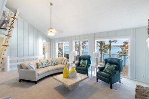 House, Multiple Beds, Patio (Happy Hour) | Living area