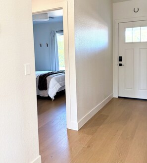 3 bedrooms, desk, iron/ironing board, travel crib - Peaceful 3BD/2BA Dog-Friendly Paradise Posada (Scottsdale)