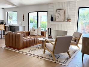 Smart TV, fireplace - Peaceful 3BD/2BA Dog-Friendly Paradise Posada (Scottsdale)