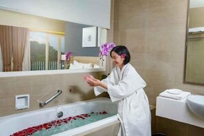 Room - TreePark Karawang (East Telukjambe)