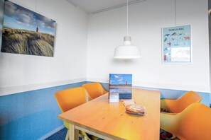 Dining - 2-person Island-sea View Studio Apartment (De Koog)