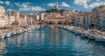Un Petit Coin de Provence â
â
â
â
Maison contemporaine avec piscine privée chauffée à Istres