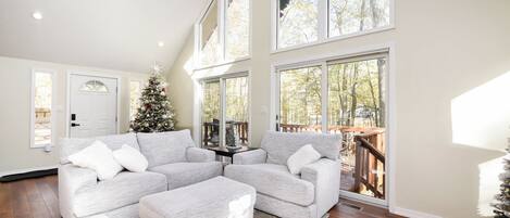 Smart-tv och eldstad