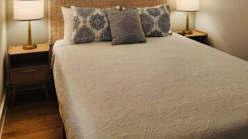 2 habitaciones, tabla de planchar con plancha, wifi y ropa de cama