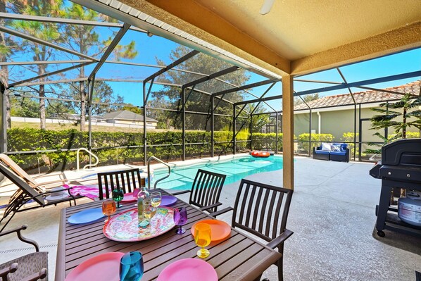 تناول الطعام بالخارج