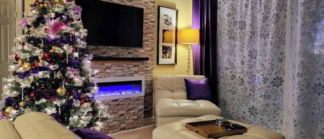 Smart-tv, pejs, videospil, dvd-afspiller