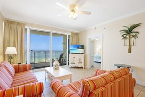 Living area - Boardwalk 608 (Panama City Beach)