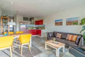 Living room - 4 Person Apartment With sea View (De Koog)