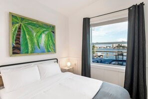Desk, iron/ironing board, free WiFi, bed sheets - Spacious 3BR Retreat - Waterfront Heated Salt Pool (Treasure Island)