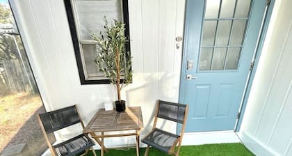 Cozy & Private Guest House / Secluded Retreat