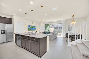 5 bedrooms - Stylish 5BR Home With Mickey Cars Rooms (Davenport)