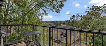 The Governor - A Luxury Downtown Condo