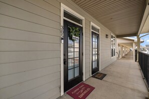 تفاصيل الفندق من الخارج