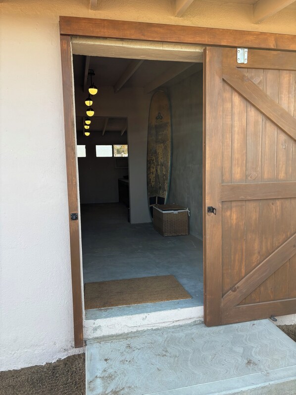 تفاصيل الفندق من الخارج