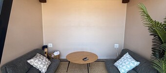 Beautiful 1-bedroom Chalet right on The Beach.