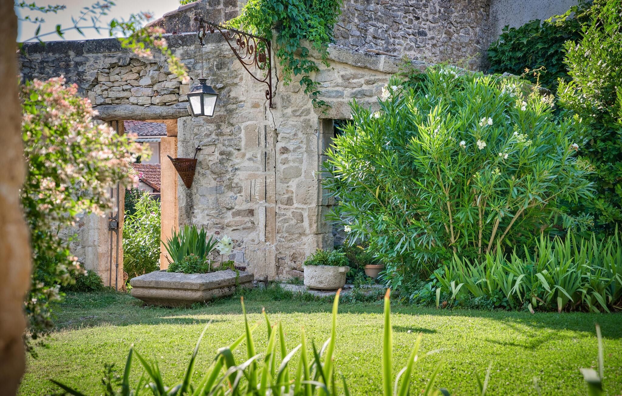 Jardines del alojamiento