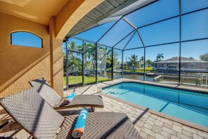 Et oppvarmet basseng