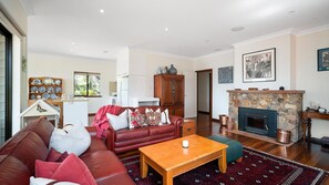 تلفزيون، مدفأة