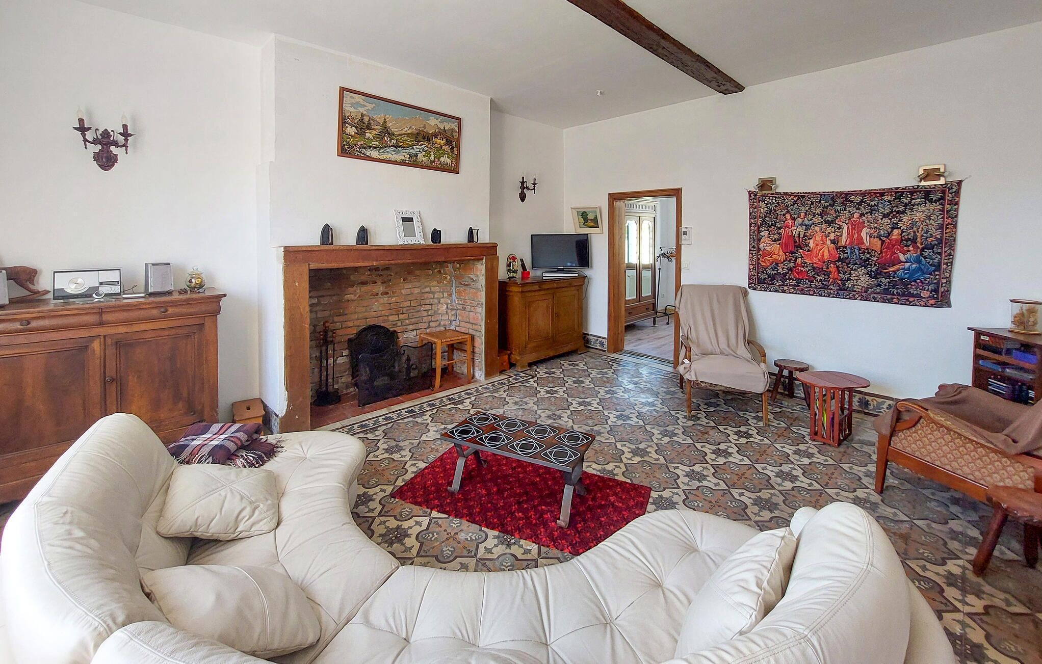 Een dvd-speler en een stereo