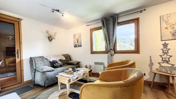 Unclassified image, 1 of 3, button - Chalet in Les Gets Near Ski Slopes (Les Gets)