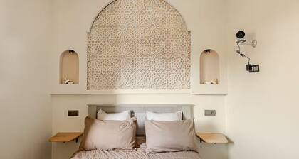 APT-Cinema Pool-Free Parking-Gym-Netflix