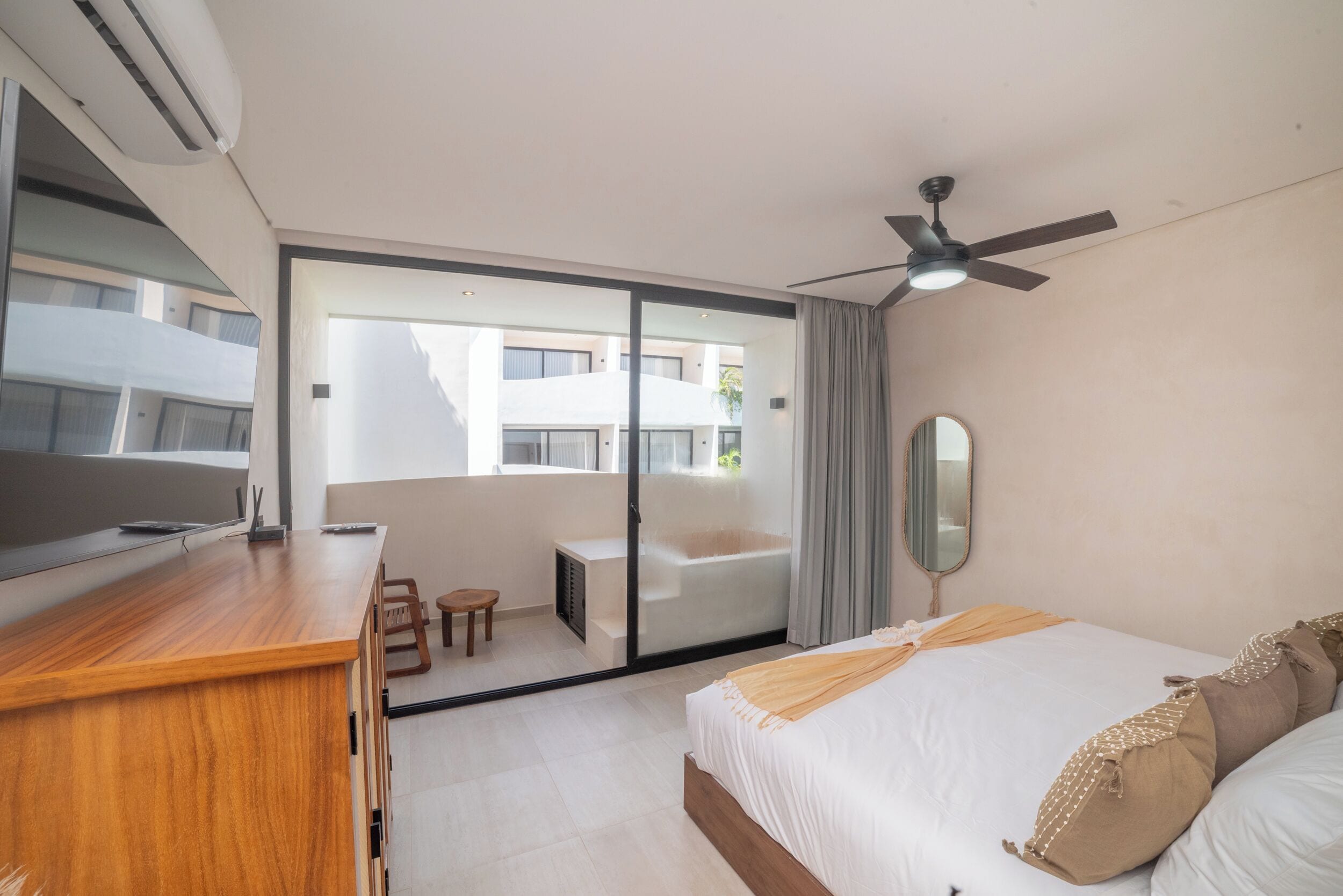 Penthouse 5 minutes from the beach | Free WiFi, bed sheets