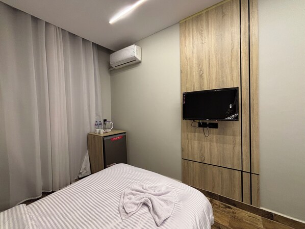 Standaard kamer, 1 twee- of 2 eenpersoonsbedden, veranda, uitzicht op de woestijn | Gratis wifi