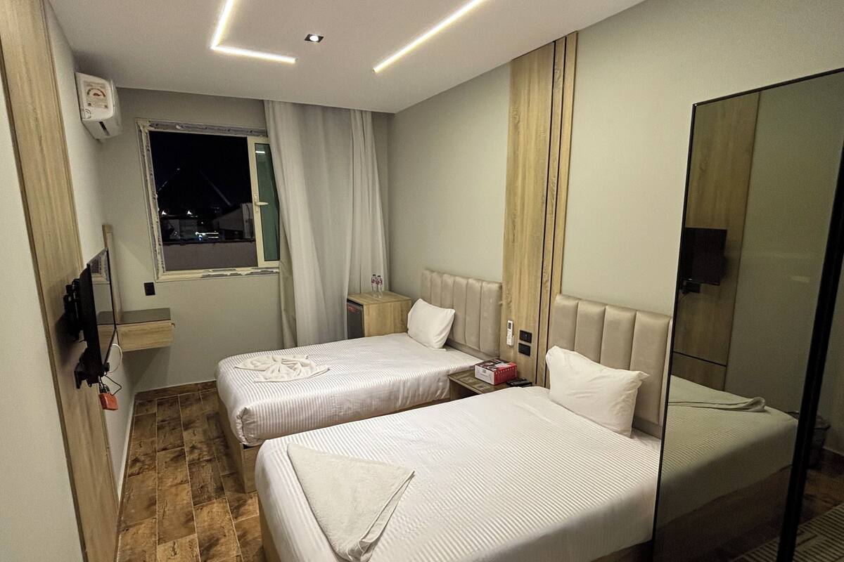 Superior Double or Twin Room, Lanai, Desert View | Free WiFi