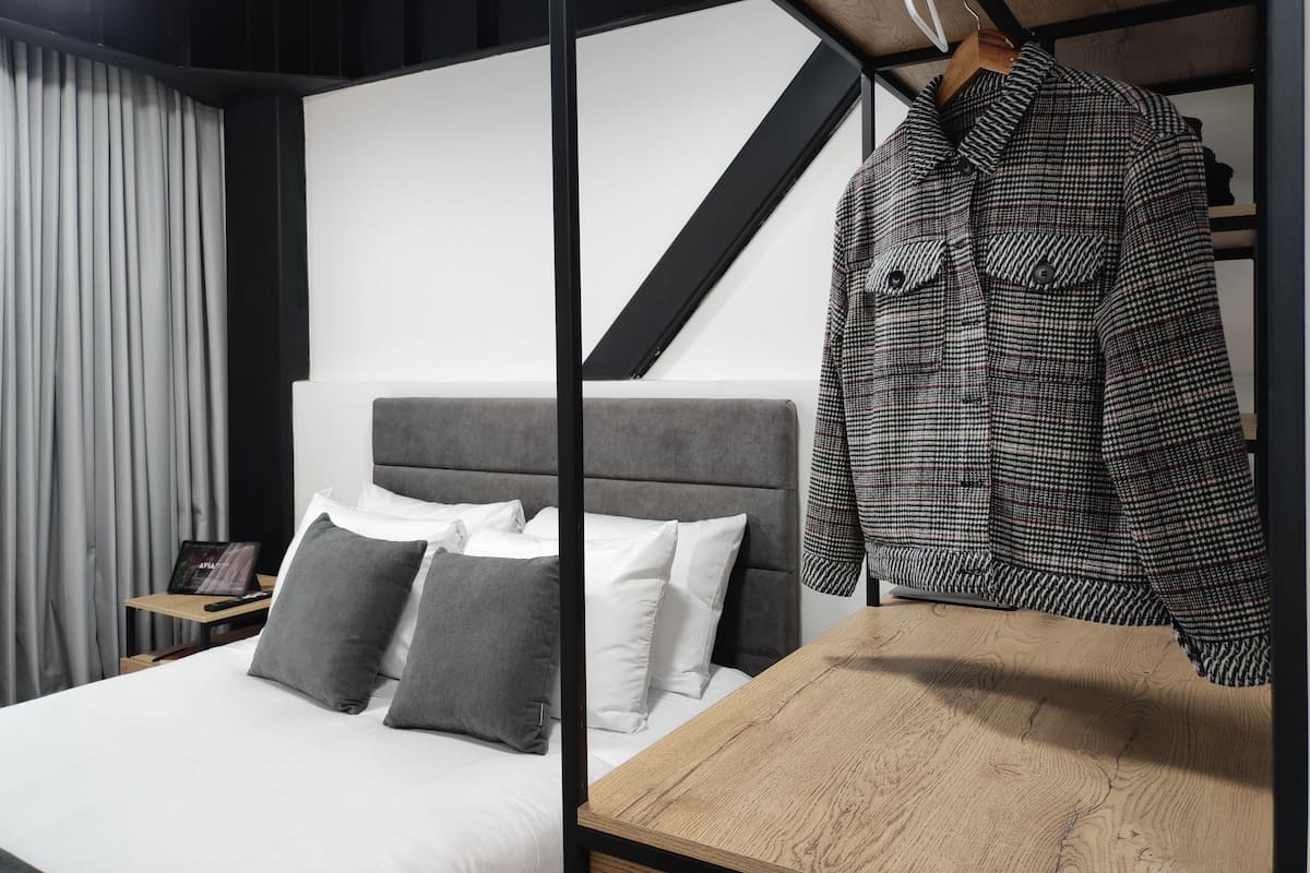 In-room safe, iron/ironing board, free WiFi
