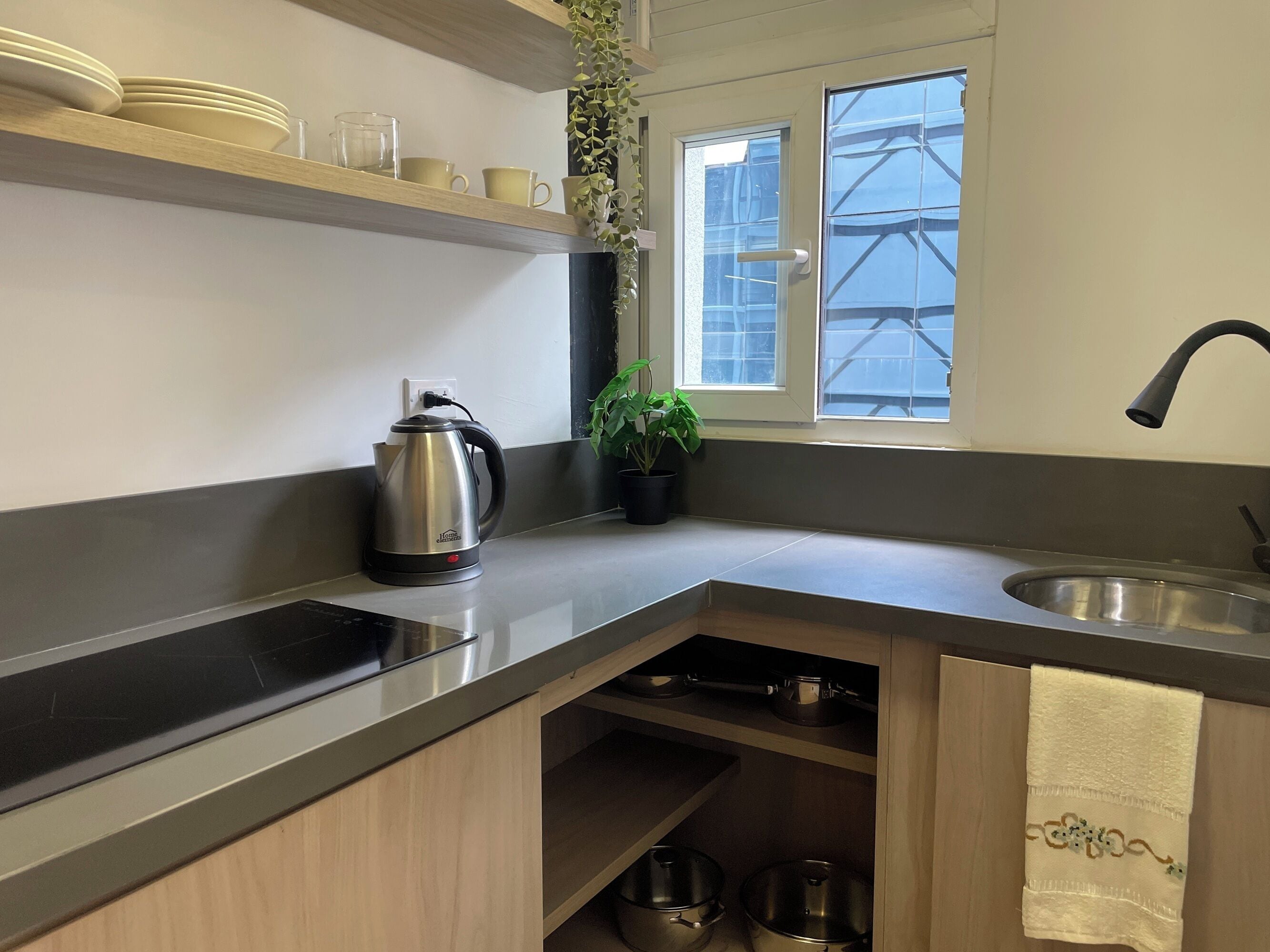 Superior Apartment | In-room safe, iron/ironing board, free WiFi