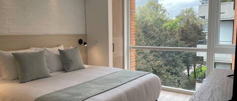 Deluxe Studio Suite, City View | City view