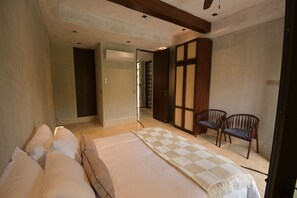 Maison en rangée Deluxe, balcon, vue sur la ville | Bureau, accès au Wi-Fi (inclus)